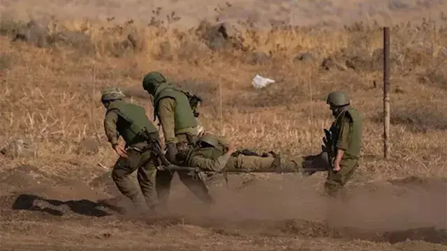 مقتل ضابط وجندي إسرائيليين وإص...