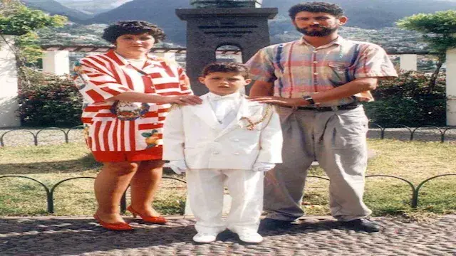 والدة رونالدو تكشف سبب غيابه عن المدرسة في طفولته