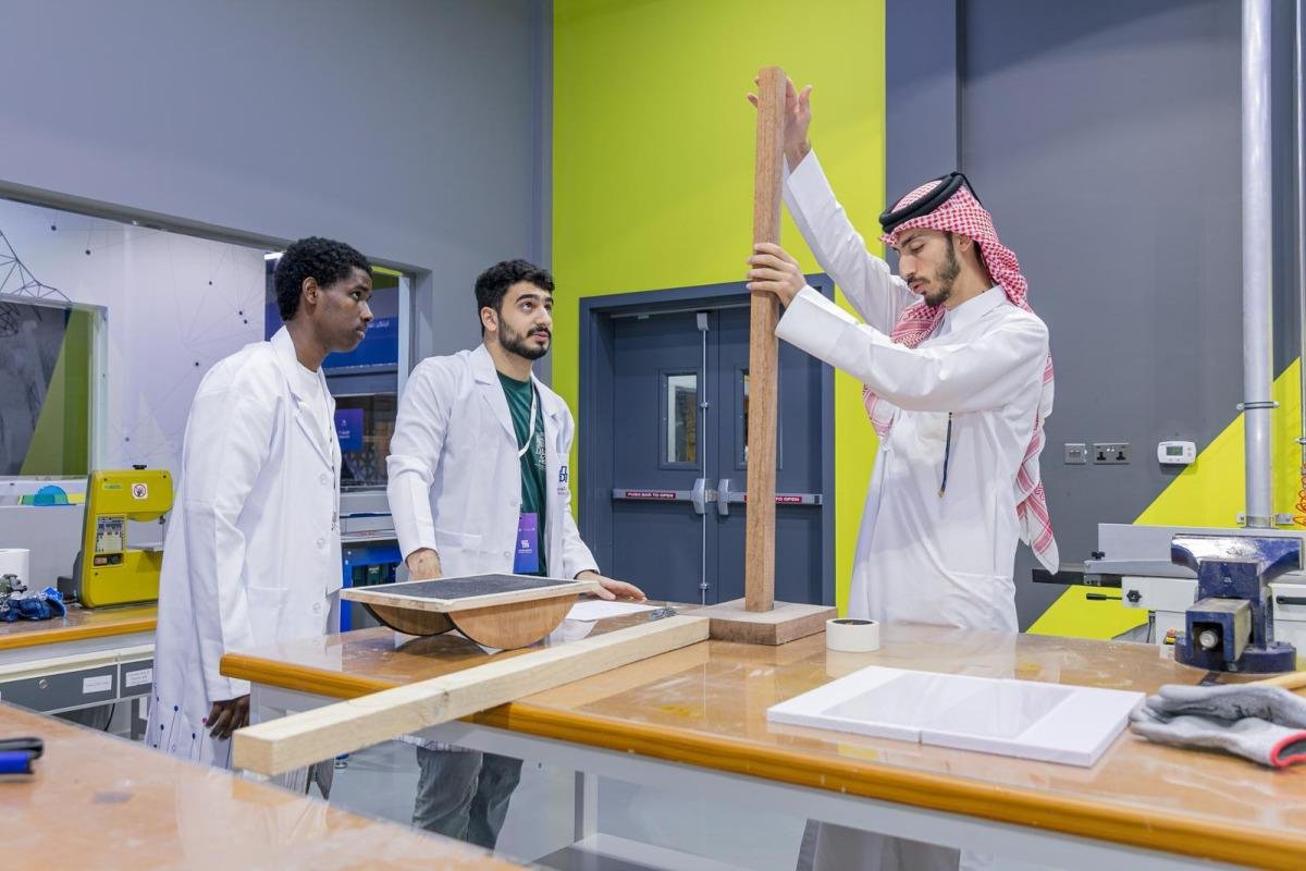 مركز الشفلح ينظم معرضا للمشاريع الابتكاريـة