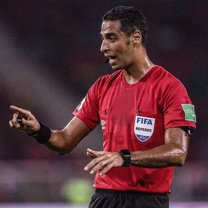 أمين عمر حكما لمباراة الأرجنتي...