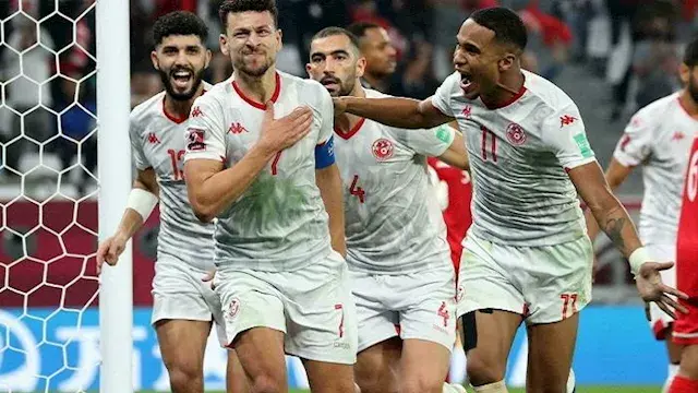 تشكيلتي السويد وتونس الرسمية ف...