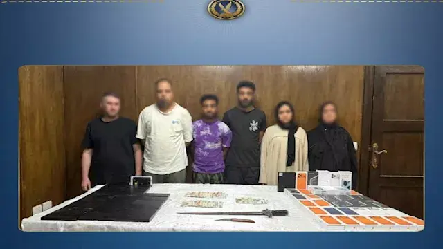 سقوط "عصابة الملثمين" يكشف تهريب موبايلات داخل صفائح الجبن بالقطامية