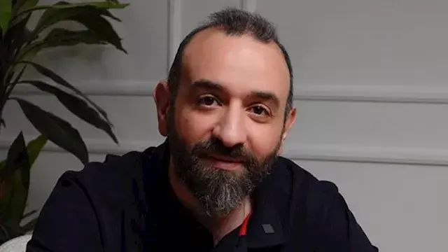 "من غير ذرة انحياز".. المخرج عمرو سلامة يشيد بفيلم "أسد"