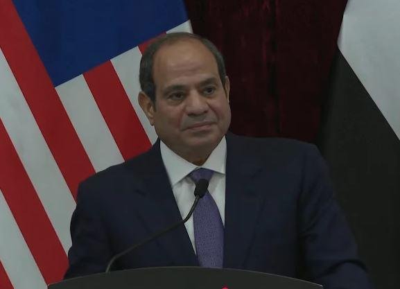 الرئيس السيسي: يجب التوصل إلى تسوية سياسية لحل قضايا القرن الإفريقي