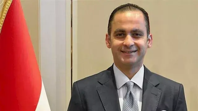 نائب وزير الصحة يحيل مسؤولين ل...