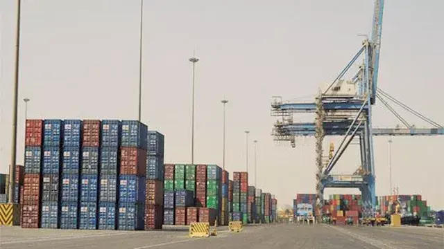 35% نموًا بتجارة الترانزيت في 3 أشهر.. و40 إجراءً جمركيًا وضريبيًا بانتظار الإقرار