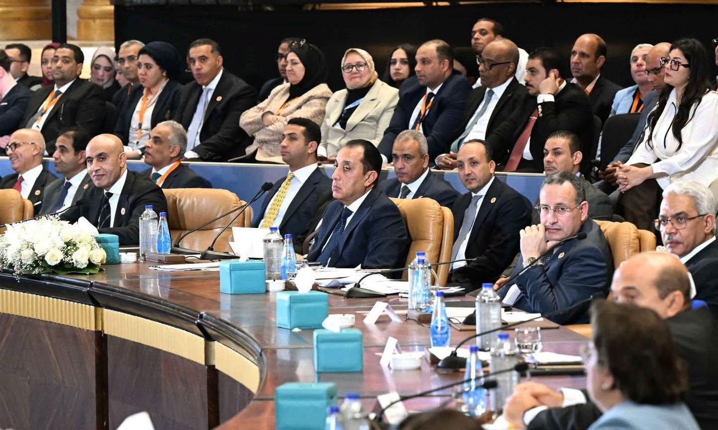 وزير التعليم يستعرض جدولًا زمنيًا لإنهاء الفترات المسائية بالمدارس بحلول 2029
