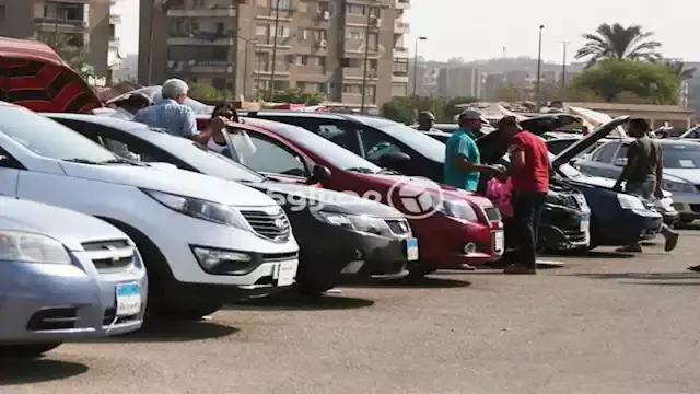 "سفاحة بنزين".. 10 سيارات في س...