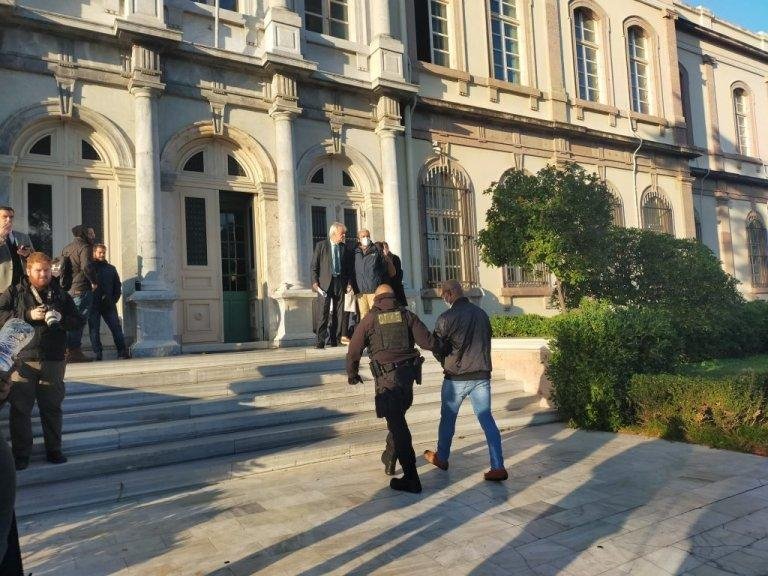 محكمة يونانية تقضي بترحيل مهرب...