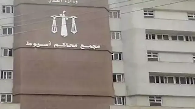 السجن 3 سنوات وغرامة 100 ألف ج...