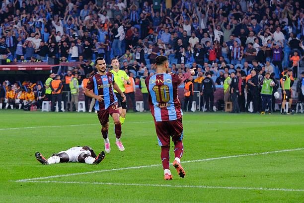 ليس مجرد لاعب.. صلاح يدخل تاري...