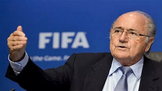 بلاتر يهاجم إنفانتينو بسبب أزم...