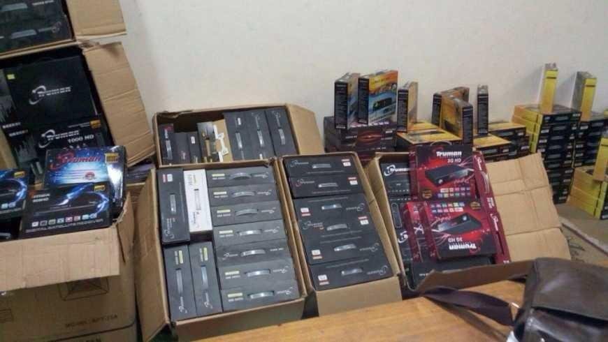 الجيزة.. ضبط مالك محل لبيعه أج...