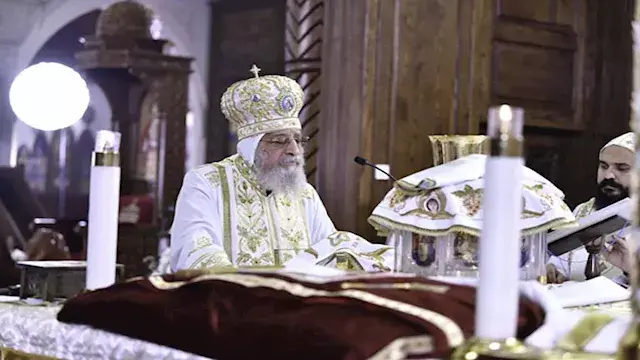 البابا تواضروس يصلي قداس عيد ا...