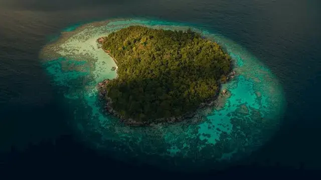 10 صور لـ جزر حول العالم ممنوع...