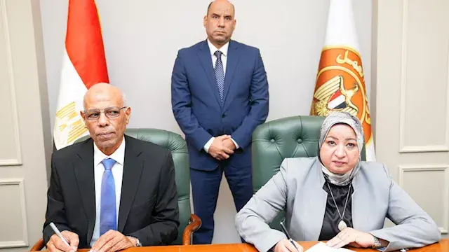 وزير العمل يطلق المرحلة الثاني...