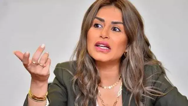 "خرجت المسروقات في كيس قمامة".. التحقيق في اتهام منة فضالي خادمتها الأجنبية بسرقتها