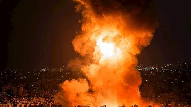 الجيش الإيراني يعلن مقتل 7 عسك...