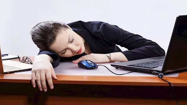 7 أسباب وراء الشعور الدائم بال...