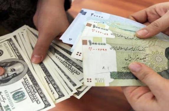 العملة الإيرانية ترتفع 15% مقا...
