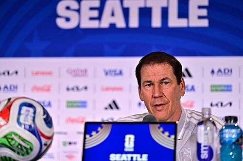مدرب بلجيكا: منتخب مصر قوي ومن...