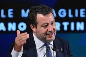 نائب رئيس الوزراء الإيطالي: إي...