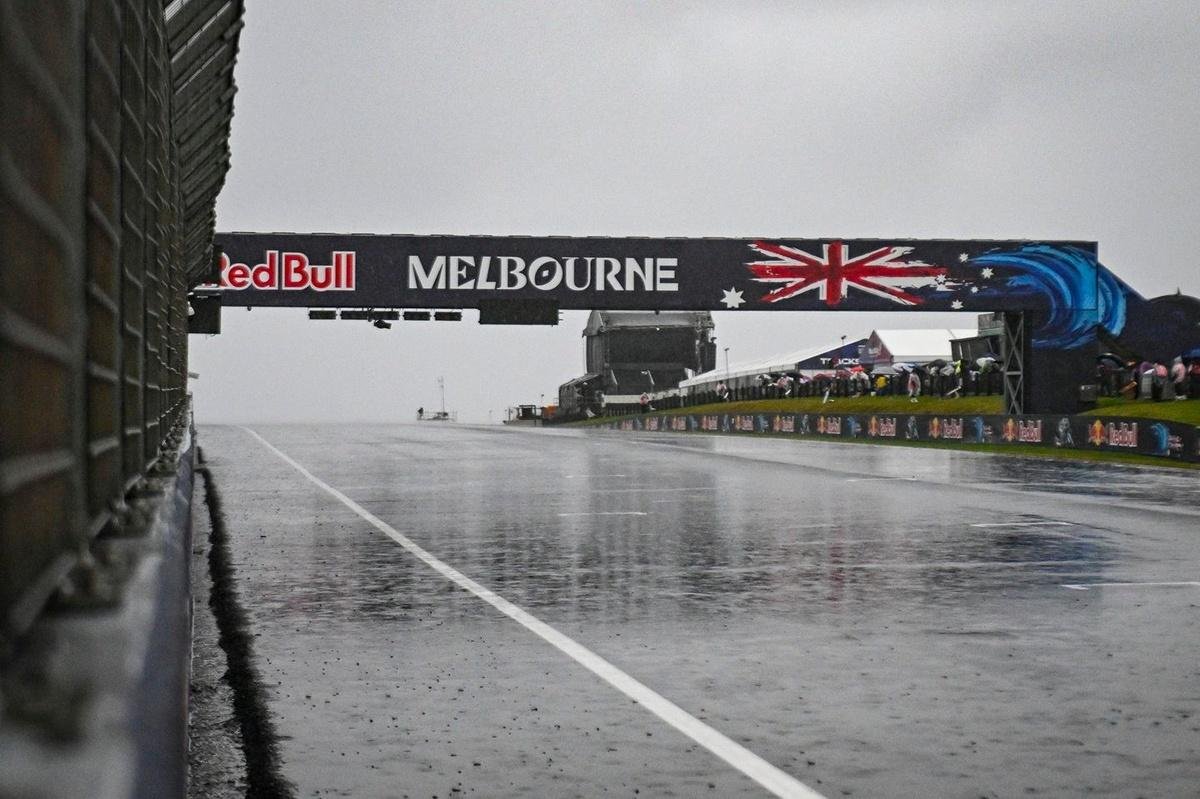 MotoGP announces new start time for Australian GP after weather delays