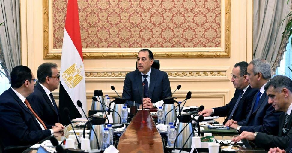 مدبولي: توجيهات رئاسية بعقد شر...