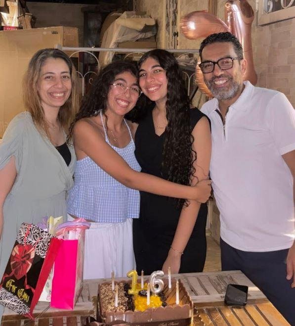 جارة أسرة مذبحة التجمع: نشهد ل...