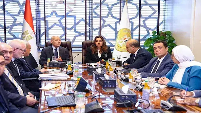 خطة لتطوير النظافة بالقاهرة.....
