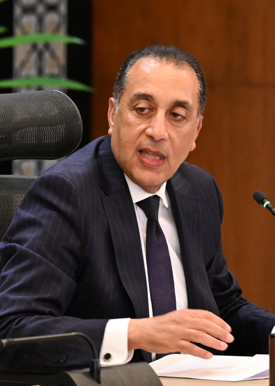 مدبولي يوجه باستمرار تنويع قنو...
