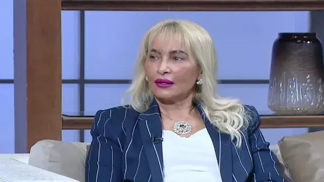 "كان يقولي لمي شعرك".. زوجة حس...