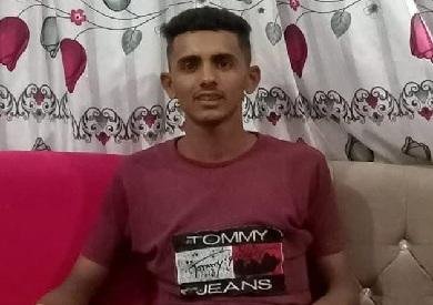 العثور على شاب مقتولًا بطعنات...