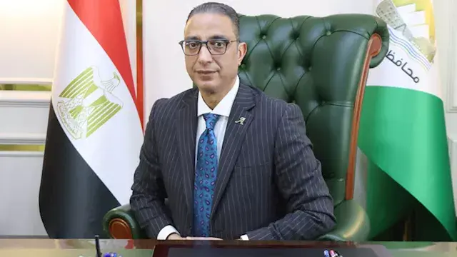 محافظ الجيزة يعفي نائب رئيس حي...