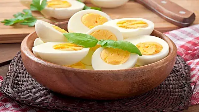 فئات ممنوعة من تناول البيض أبر...