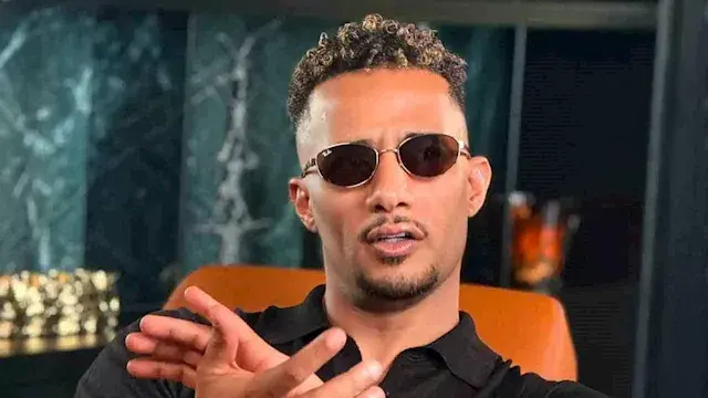 عصام الحضري وأحمد حسن يرقصان ع...