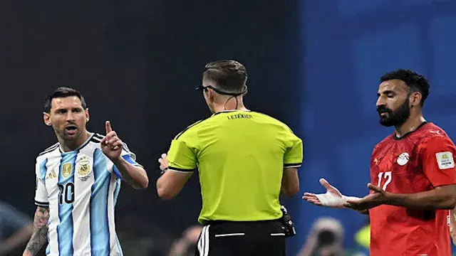 أغنية فرنسية عن أحداث مباراة م...