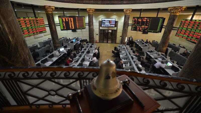 البورصة المصرية تحت ضغط التوترات الإقليمية وتراجع السيولة