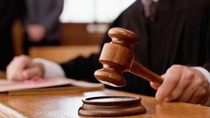 انتحل صفة فتاة على فيسبوك.. وهذه عقوبة المتهم طبقا للقانون