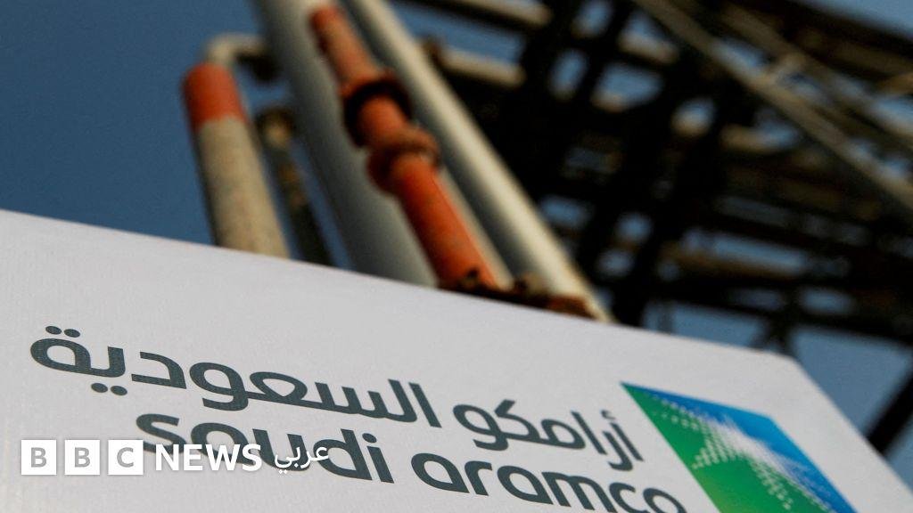 إصابة شخص بشظايا صاروخ باليستي في الرياض، والحوثيون يستمرون في قصف المطارات والمنشآت النفطية السعودية