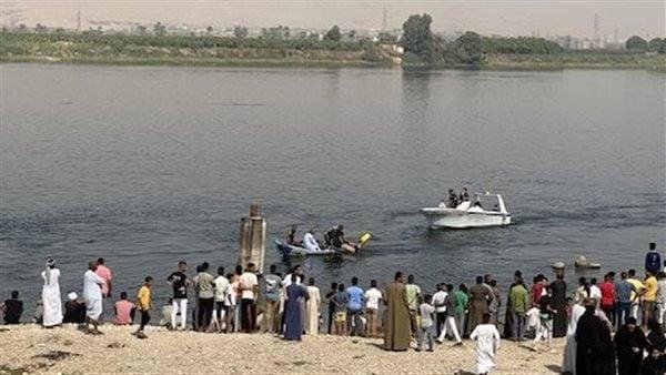 مصرع شخصين غرقا داخل مياه الني...