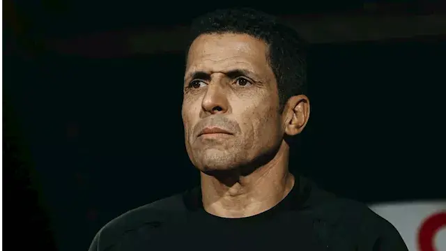 3 حلول أمام عموتة لعلاج أزمة الأهلي الدفاعية ضد أبو قير