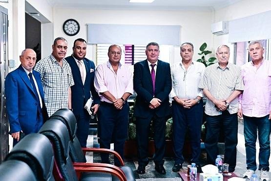 بالصور.. الزمالك يتسلم أرض أكت...