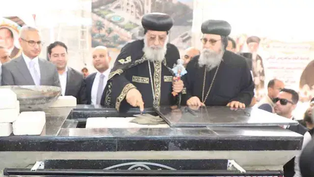 سر الصندوق الذي وضعه البابا تو...