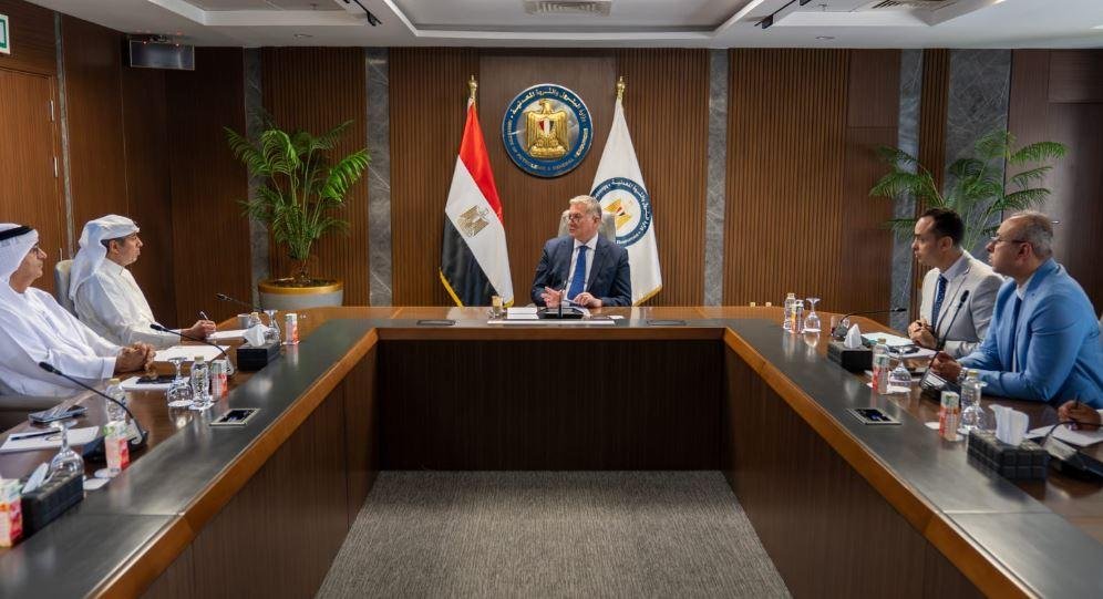 البترول: ضخ استثمارات إماراتية...