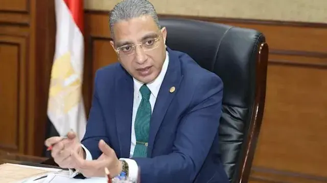 محافظ الجيزة يتابع رصف مطلع كوبري 15 مايو وتأمين كوبري الساحل