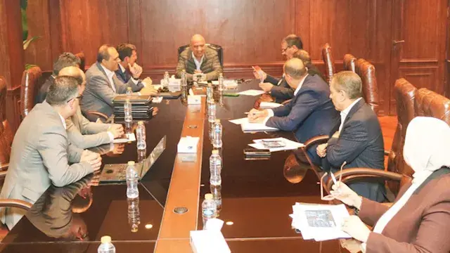22% وفرًا بالمصانع.. وزير الكهرباء يبحث تعميم مبادرة كفاءة الطاقة