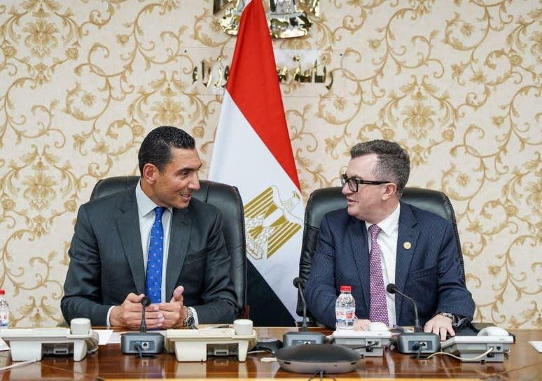 وزيرا التخطيط والرياضة يبحثان...