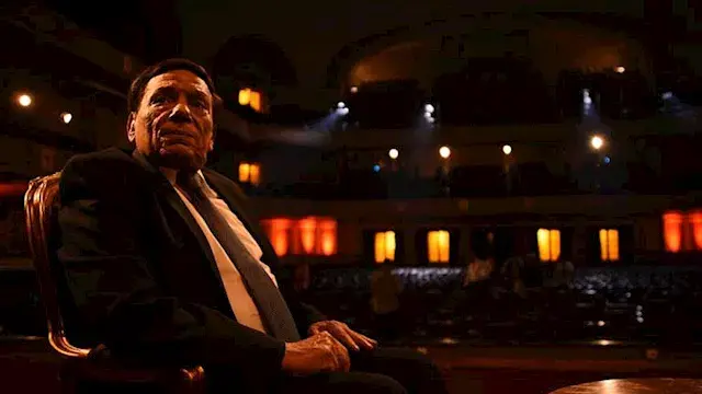 عادل إمام يكشف أسرارًا عن حيات...