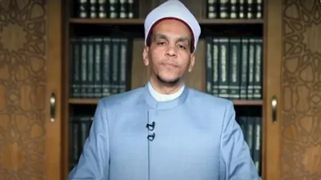 ما معنى قوله تعالى "من يشري نف...
